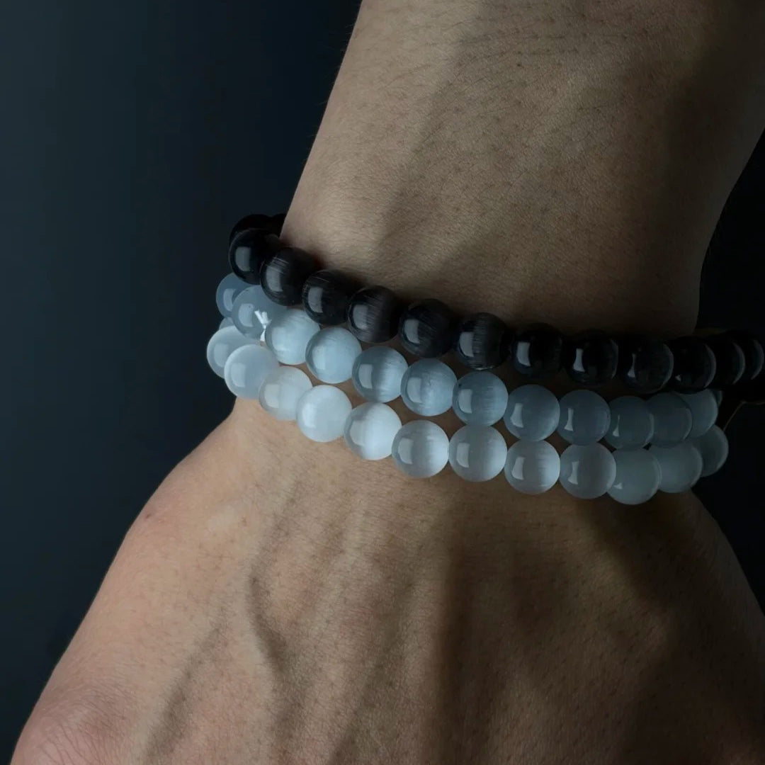 Monochrome Cat’s Eye Three-Bracelet Set